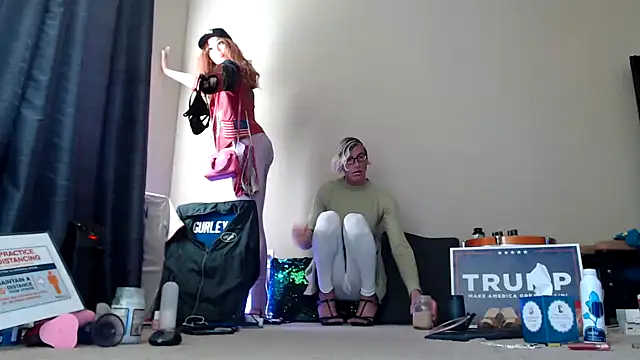 Taylorsexbot online show from 01/17/25, 05:51