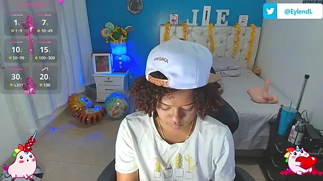 Eylend Lisboa online show from 02/04/25, 01:06