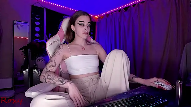 wet dream  online show from 11/19/25, 03:17