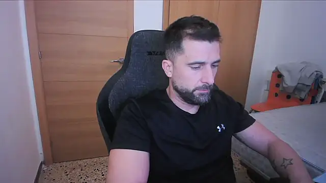 alex877x online show from 10/16/25, 06:36