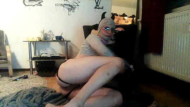 AnitaGape online show from 11/06/25, 08:43