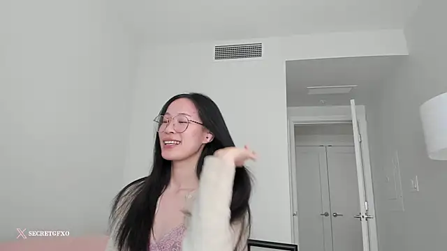 Snapshot of secretgirlfriendxo chatting on 03/05/25, 11:38 secretgirlfriendxo online show from 03/05/25, 11:38