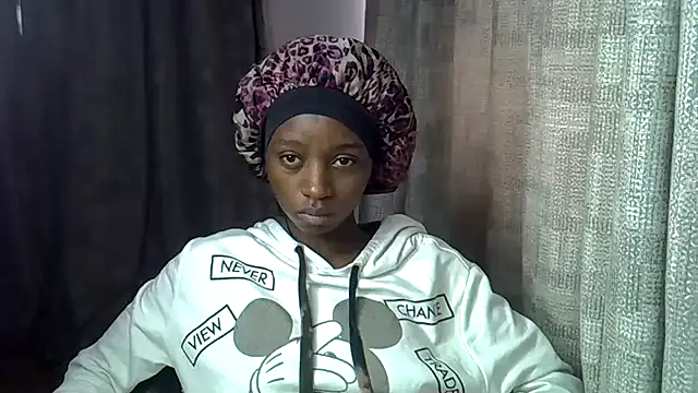 Snapshot of Enkarxx chatting on 10/02/25, 12:23 Enkarxx online show from 10/02/25, 12:23