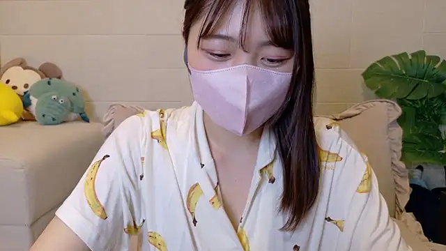 SUZU  online show from 04/22/26, 06:09