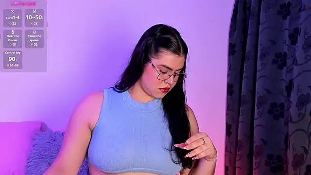Snapshot of veronica185 chatting on 07/21/26, 02:25 veronica185 online show from 07/21/26, 02:25