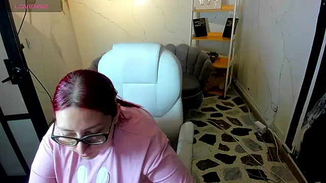 NiickyJones online show from 09/13/25, 09:14