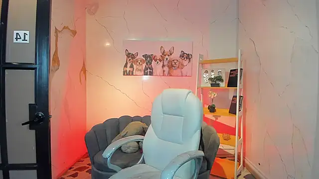 NiickyJones online show from 11/13/25, 09:14