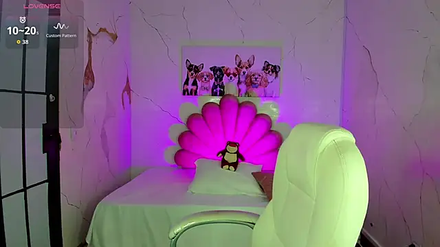 NiickyJones online show from 12/21/25, 04:52