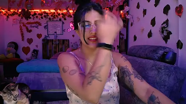 azahar  ziiz online show from 02/12/25, 09:33