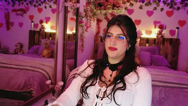 azahar  ziiz online show from 04/22/26, 11:50