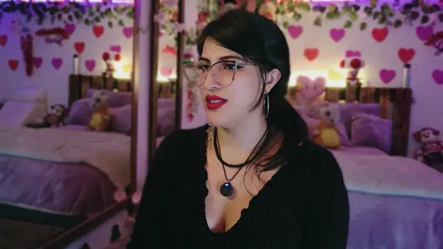 azahar  ziiz online show from 06/05/26, 11:54