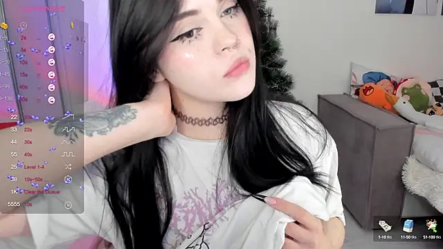 SelenaCute online show from 01/09/25, 05:13