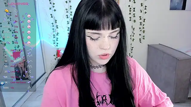 SelenaCute online show from 03/08/25, 05:07