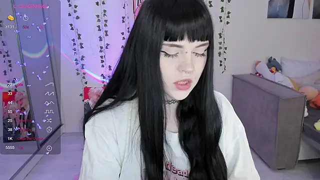 SelenaCute online show from 03/13/25, 05:11