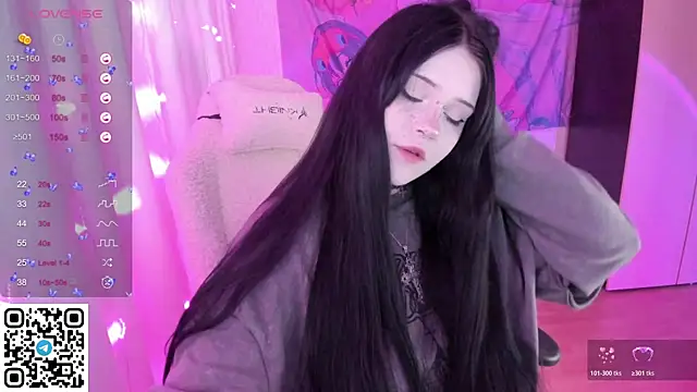 Snapshot of SelenaCute chatting on 05/29/26, 04:05 SelenaCute online show from 05/29/26, 04:05