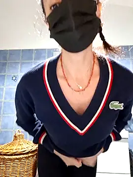 Silvia Zeno online show from 10/16/25, 06:09