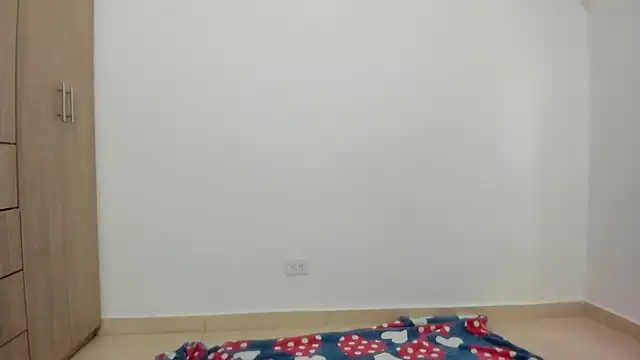 Hana Zurah online show from 11/20/25, 10:09