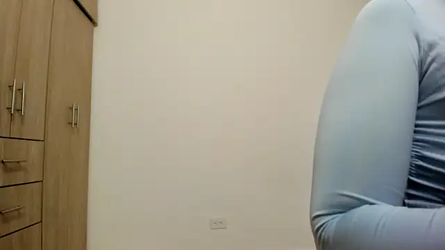 Hana Zurah online show from 12/03/25, 10:41