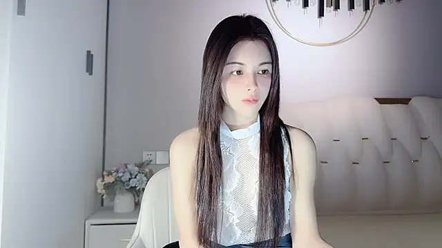 Snapshot of lvy-w chatting on 12/29/24, 11:50 lvy-w online show from 12/29/24, 11:50