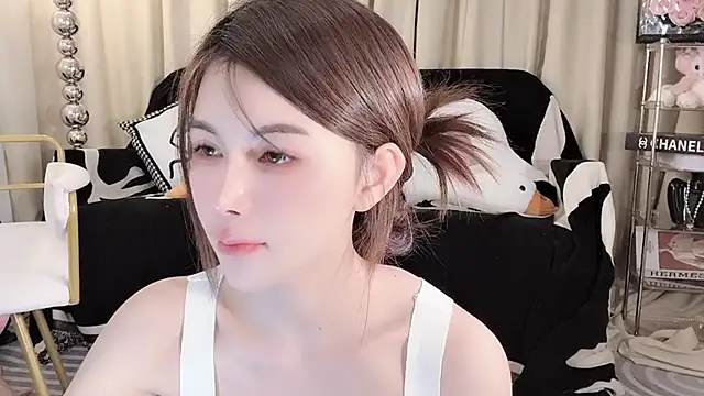 Snapshot of lvy-w chatting on 03/06/25, 11:36 lvy-w online show from 03/06/25, 11:36