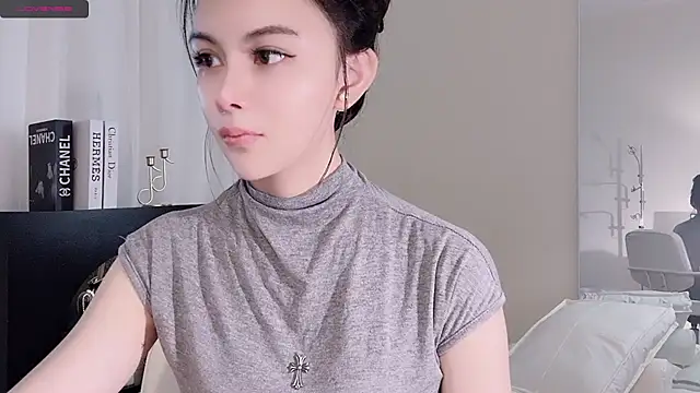 Snapshot of lvy-w chatting on 09/11/25, 08:03 lvy-w online show from 09/11/25, 08:03