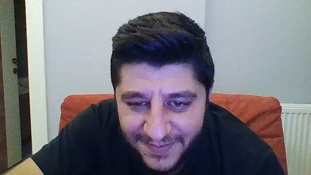 Snapshot of erkekkkadam chatting on 06/18/26, 08:13 erkekkkadam online show from 06/18/26, 08:13