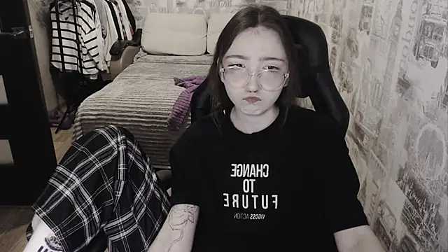 Snapshot of AmeliaKamishiro chatting on 12/15/24, 11:23 AmeliaKamishiro online show from 12/15/24, 11:23