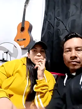 Snapshot of cachorro0527 chatting on 11/06/25, 03:51 cachorro0527 online show from 11/06/25, 03:51