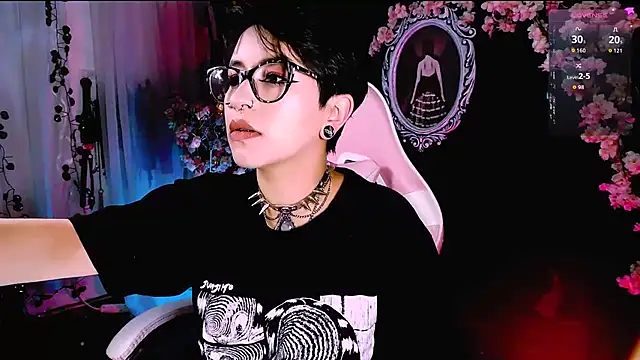 Snapshot of kitty_roxy chatting on 02/05/26, 05:12 kitty roxy online show from 02/05/26, 05:12