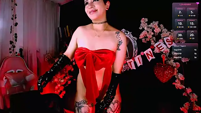 Snapshot of kitty_roxy chatting on 02/16/26, 07:26 kitty roxy online show from 02/16/26, 07:26