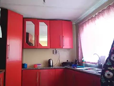 Snapshot of Malaika_Nkosi chatting on 01/02/25, 10:05 Malaika Nkosi online show from 01/02/25, 10:05