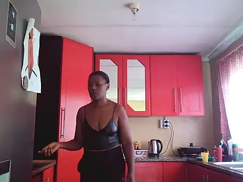 Snapshot of Malaika_Nkosi chatting on 01/07/25, 12:09 Malaika Nkosi online show from 01/07/25, 12:09