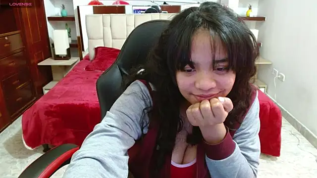 Snapshot of laureentt_ chatting on 03/03/25, 09:22 laureentt online show from 03/03/25, 09:22