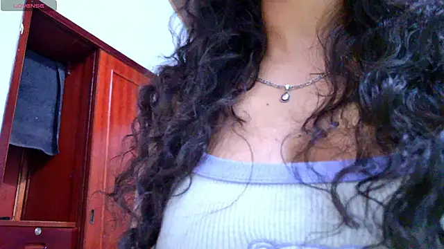 Snapshot of laureentt_ chatting on 09/18/25, 03:19 laureentt online show from 09/18/25, 03:19