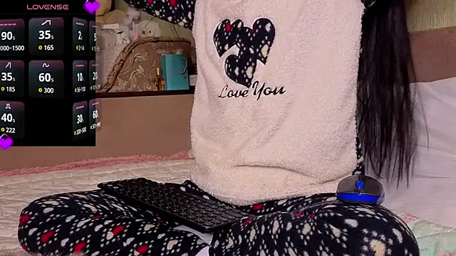 Snapshot of Miss_Flexi_fit chatting on 10/21/25, 07:36 Miss Flexi fit online show from 10/21/25, 07:36