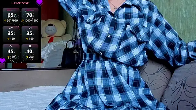 Snapshot of Miss_Flexi_fit chatting on 11/14/25, 10:03 Miss Flexi fit online show from 11/14/25, 10:03