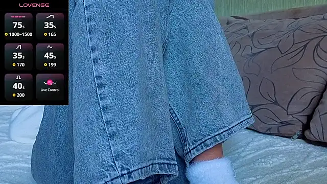 Snapshot of Miss_Flexi_fit chatting on 11/15/25, 10:23 Miss Flexi fit online show from 11/15/25, 10:23