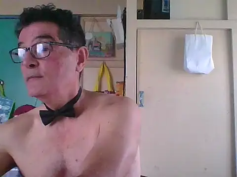 Snapshot of kavir-sebastien chatting on 09/16/25, 03:35 kavir-sebastien online show from 09/16/25, 03:35