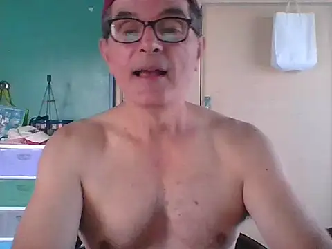 Snapshot of kavir-sebastien chatting on 09/22/25, 03:25 kavir-sebastien online show from 09/22/25, 03:25