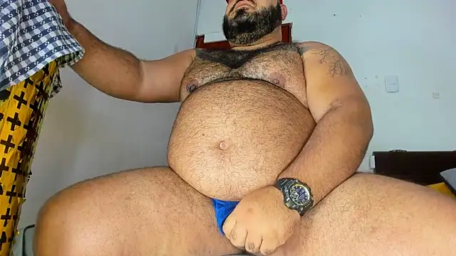 Snapshot of Latino_bigcock chatting on 02/07/26, 10:13 Latino bigcock online show from 02/07/26, 10:13