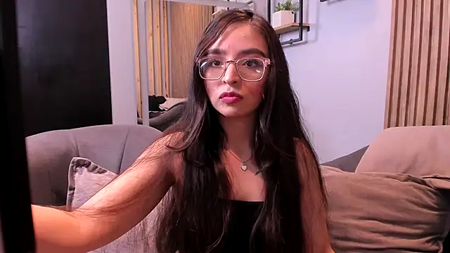 Eva Macalliter online show from 11/15/25, 03:15