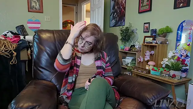 Linzy 19 online show from 01/29/25, 10:22