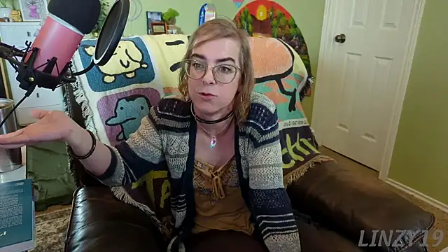 Linzy 19 online show from 02/27/25, 08:31