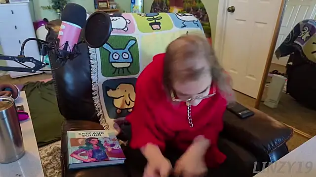 Linzy 19 online show from 03/10/25, 04:35