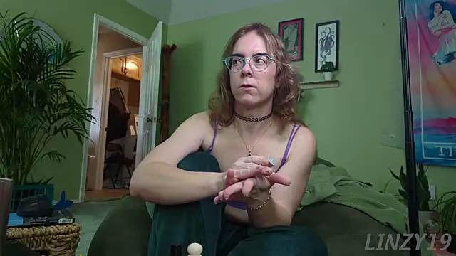 Linzy 19 online show from 01/12/26, 04:45