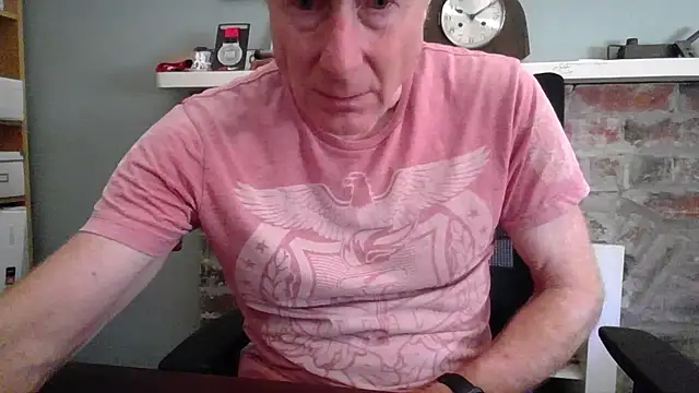 Snapshot of jiggy77777 chatting on 12/04/24, 04:10 jiggy77777 online show from 12/04/24, 04:10