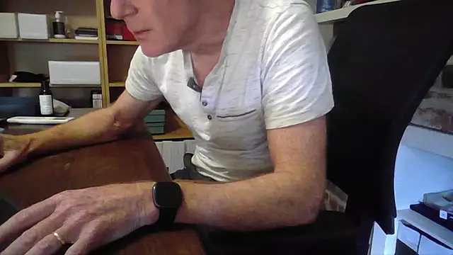 Snapshot of jiggy77777 chatting on 01/22/25, 03:31 jiggy77777 online show from 01/22/25, 03:31