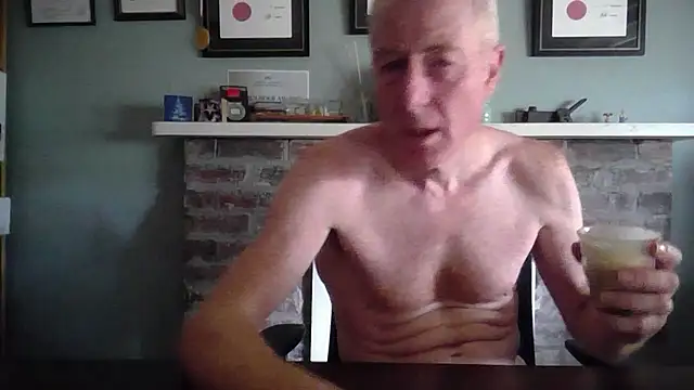 Snapshot of jiggy77777 chatting on 02/23/25, 11:58 jiggy77777 online show from 02/23/25, 11:58