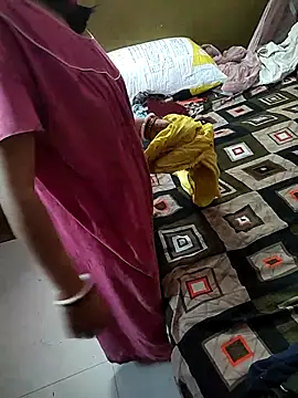 COUPLLE VILLAGE online show from 03/19/26, 02:37