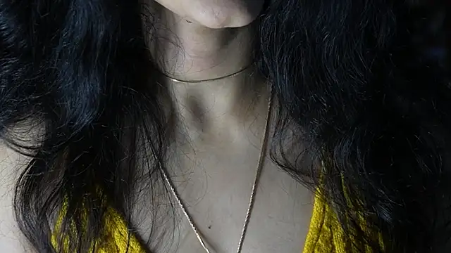 Snapshot of -AyeshaSinghania- chatting on 02/19/25, 06:00 -AyeshaSinghania- online show from 02/19/25, 06:00